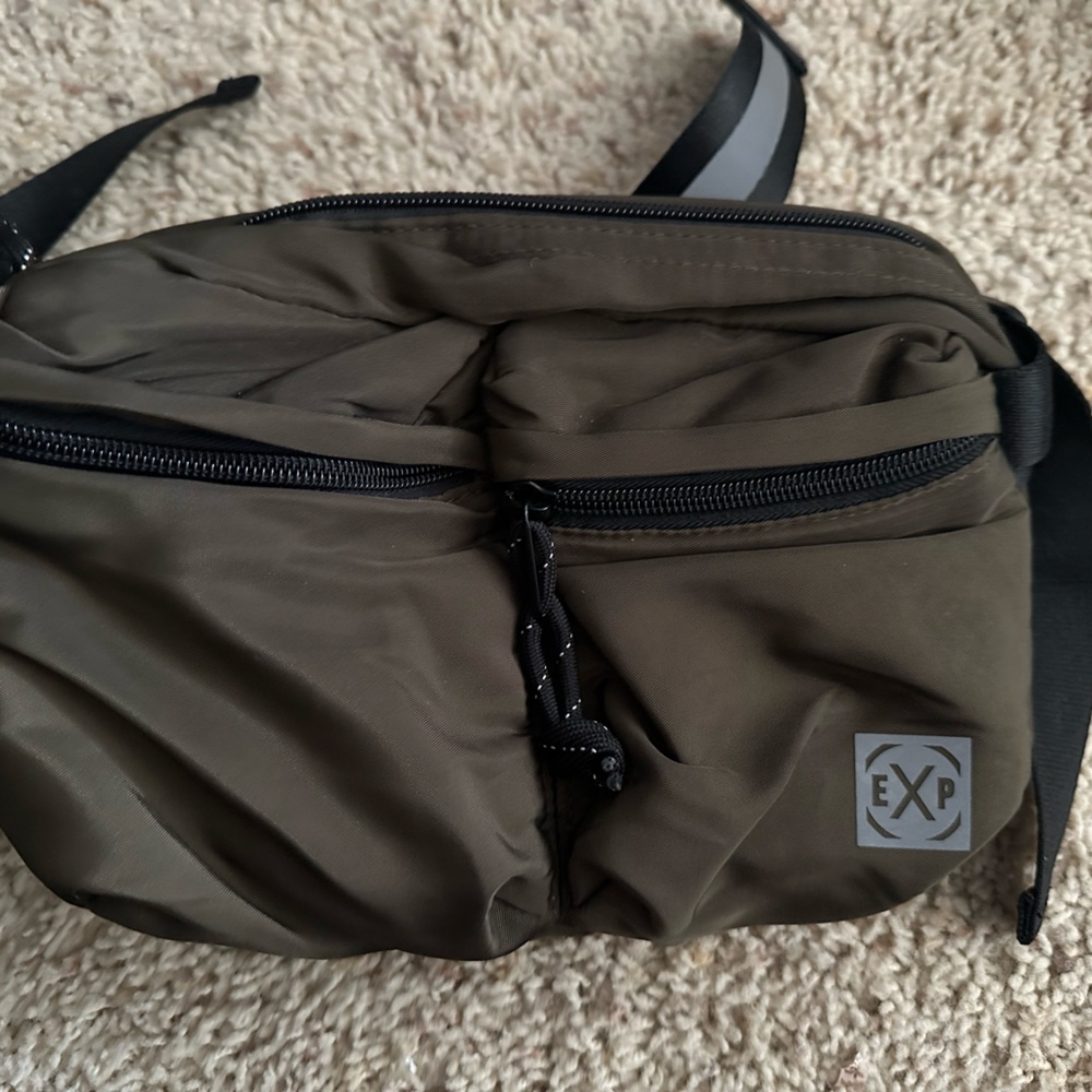 Express Fanny pack